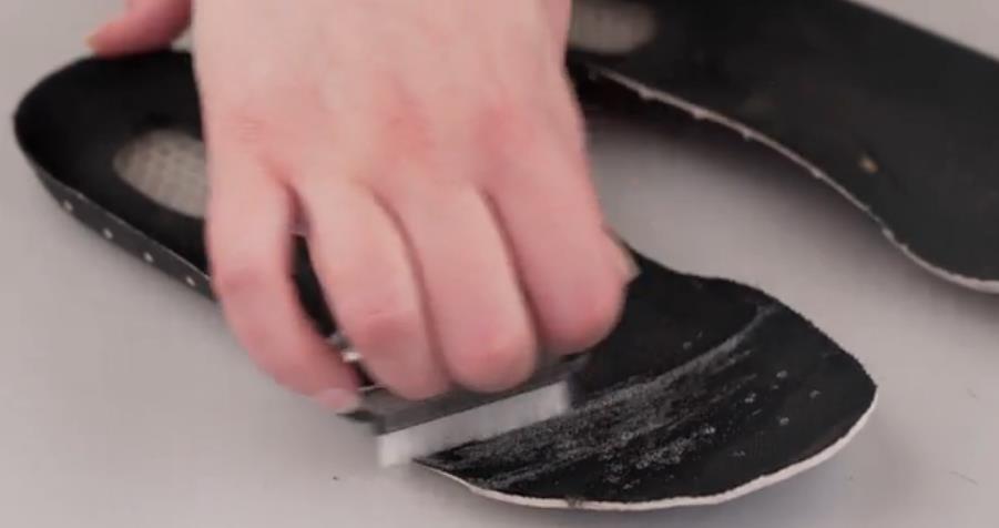 how to clean your boost insoles
